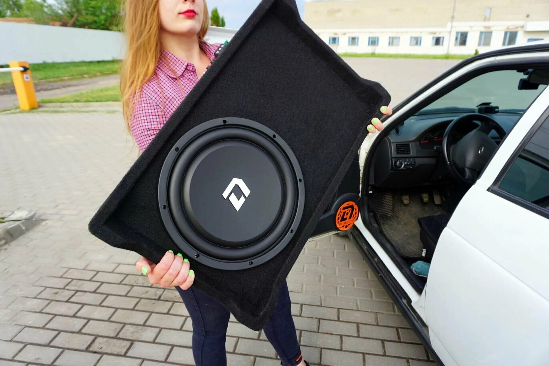 Audio barracuda 8 flat. Сабвуфер DL Audio Barracuda. DL Audio Barracuda 12a Flat. Сабвуфер DL Audio Barracuda 12a. Активный сабвуфер DL Audio Barracuda 12a Flat.