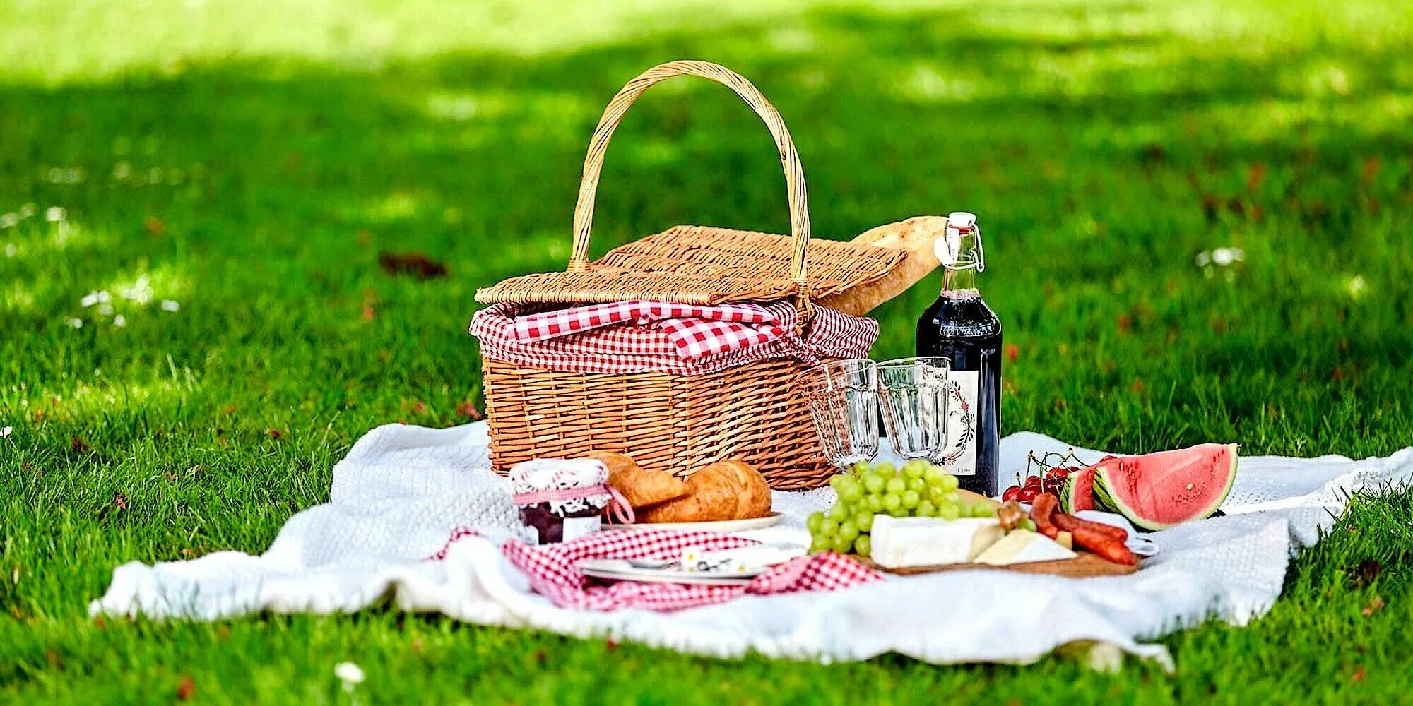 Picnic me. Место для пикника. Красивый пикник на природе. Американский пикник на природе. Picnic me.