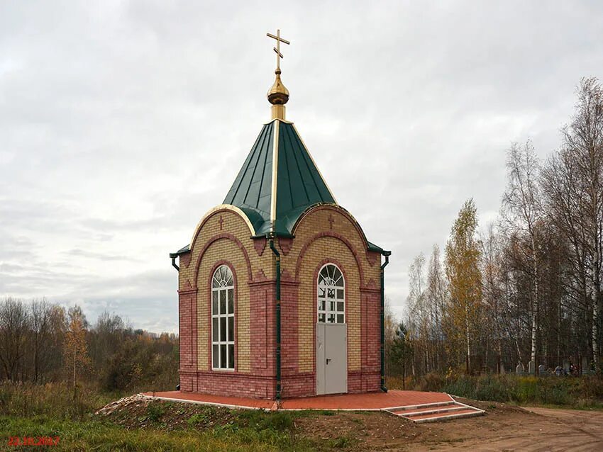 Сайт боровичи новгородский область. Боровичи Церковь. Боровичи Новгородской области храмы. Часовня Боровичи. Новгородская область Боровичский район Боровичи.