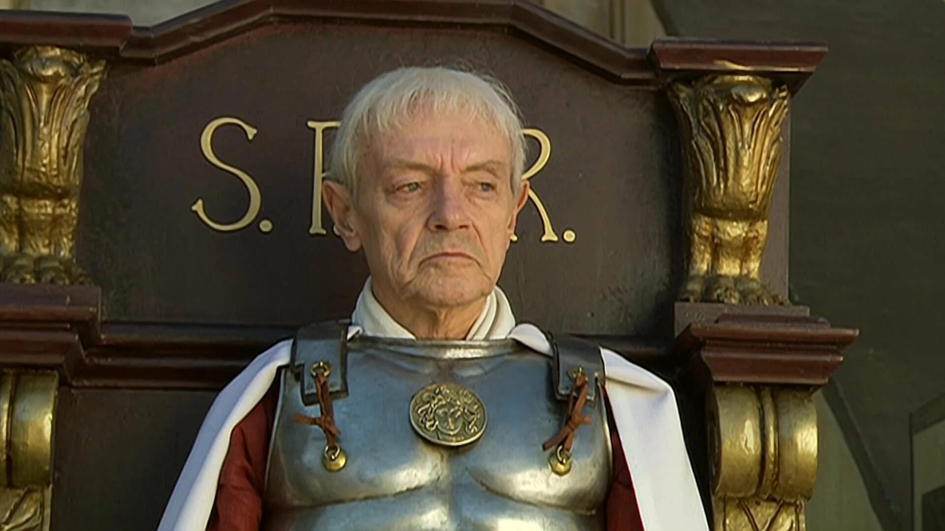 Сергиев посад в троице- сергиеву лавру. Троице-сергиева лавра сергиев посад. Монастырь троице сергиева лавра в городе сергиев посад. Троицкая лавра сергиев посад. Сергиев посад достопримечательности троице сергиева лавра.