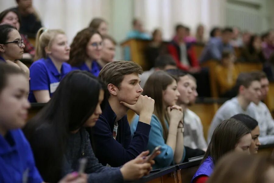 Сайт удмуртского государственного университета. Студенты УДГУ. Удмуртский государственный университет студенты. УДГУ Ижевск. УДГУ образование.