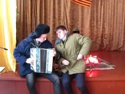 Инсценировка в землянке