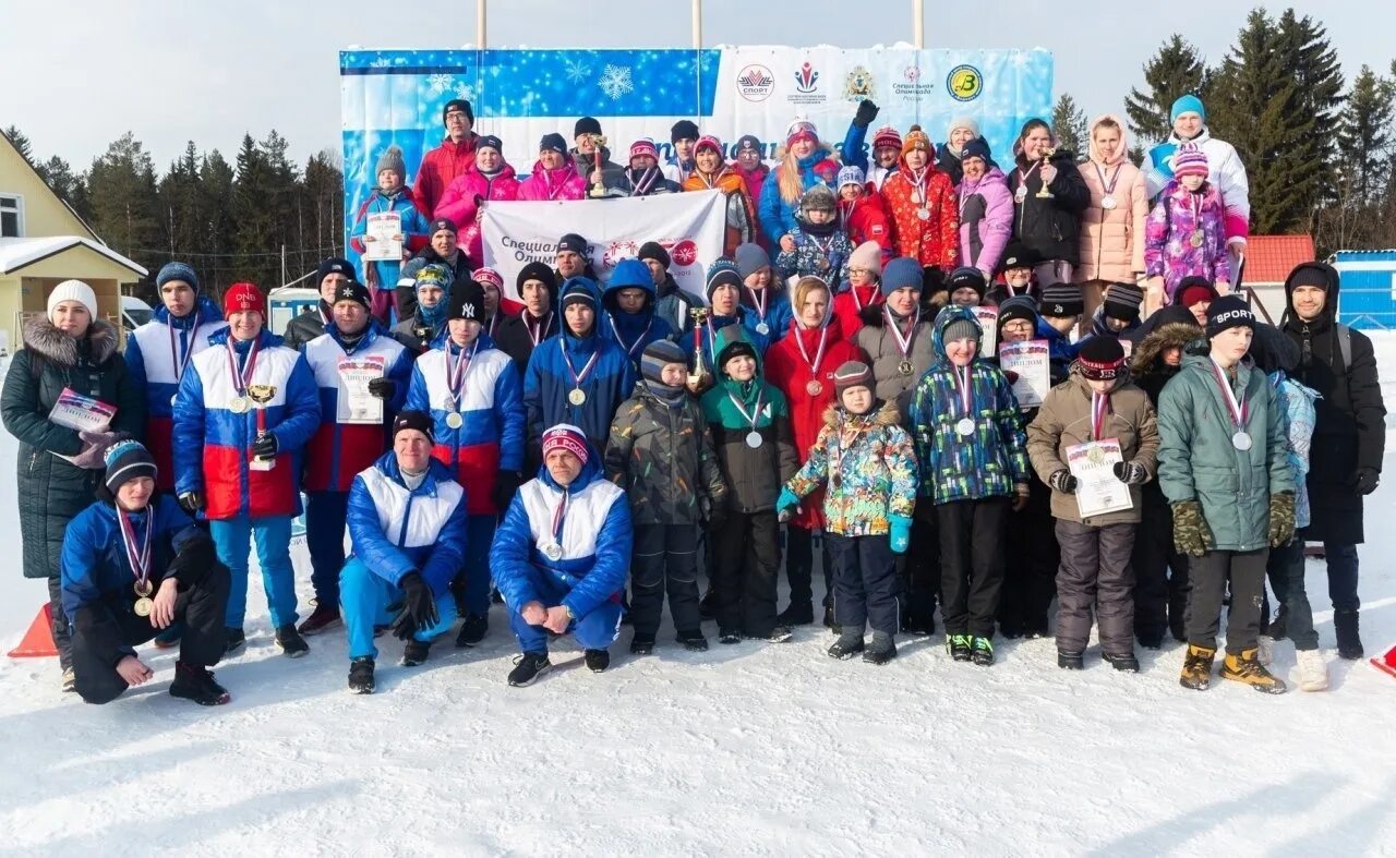 Зимние соревнования. Зимние игры. Лыжный спорт. Лыжные гонки Олимпийские игры. Беломорские игры 2024