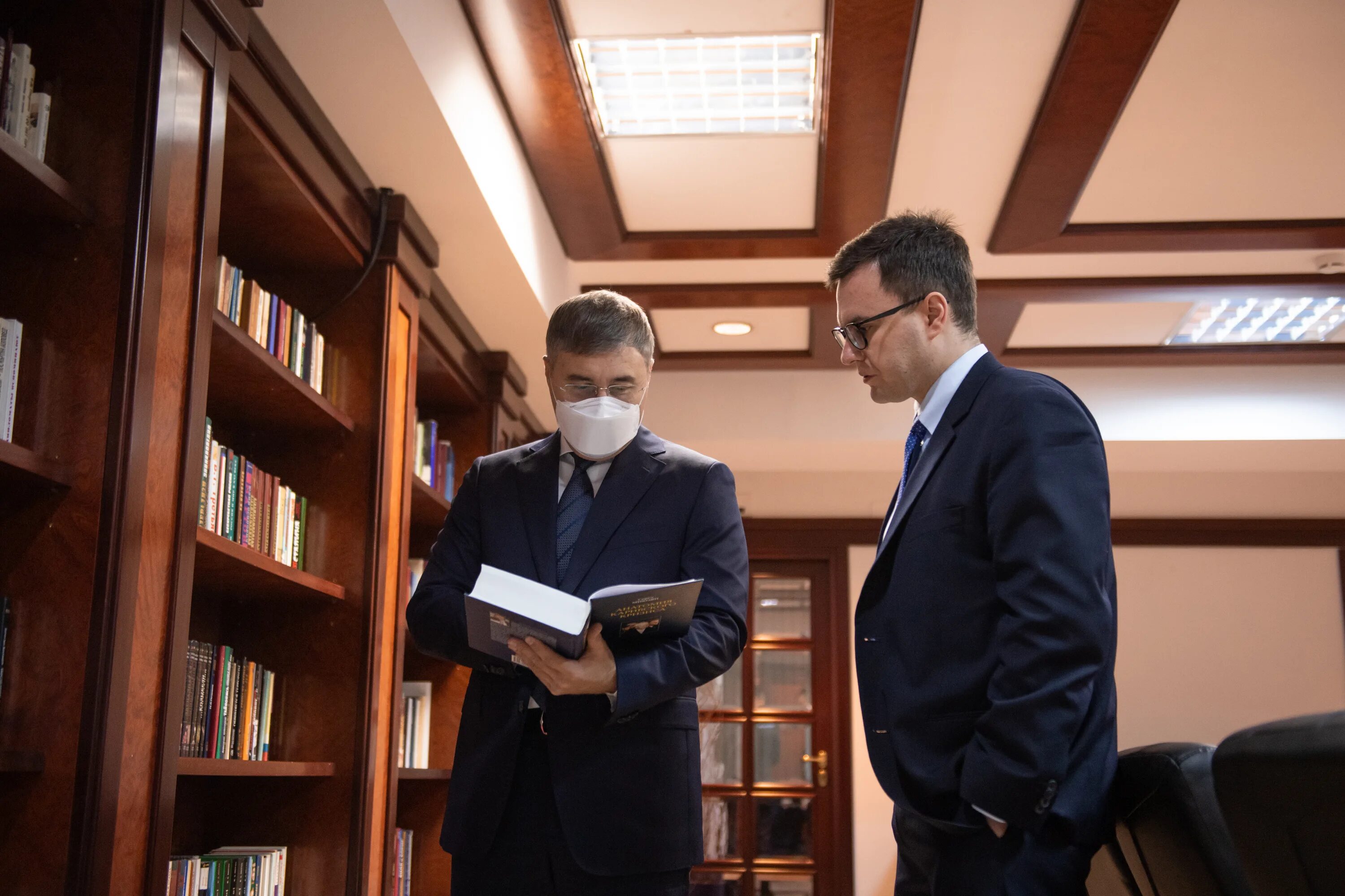 Руководитель международных отношений. Институт мировой экономики и международных отношений ран. имэмо ран им е.и. примакова. имэмо ран сотрудники. бакалавр.