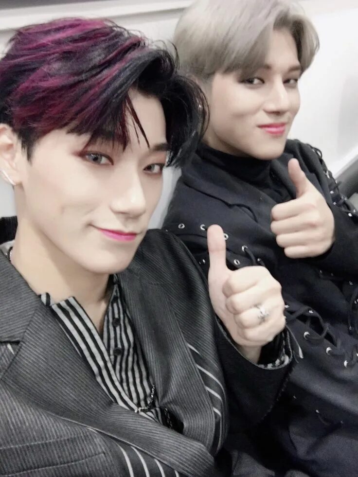 Усаны ATEEZ. ATEEZ San and Wooyoung. WOOSAN эйтиз. Сан и уён ATEEZ.