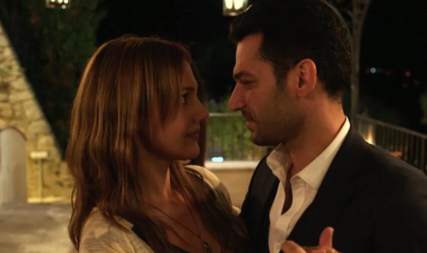 мерьем узерли королева ночи. озан гювен и мерьем узерли. мерьем узерли на турецком языке. сериал королева ночи мурат. мерьем узерли на турецком языке.