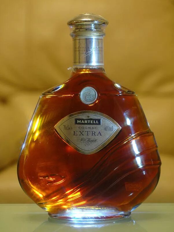 Коньяк иркутск купить. Мартель Extra Cognac. Коньяк Martell argent Extra. Мартель Гранд Экстра Креасьон. Французские коньяки Мартель Хо.