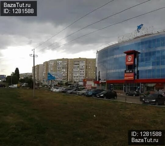 На Усть-Курдюмском шоссе иномарки "уложили" дорожный знак: есть пострадавшие - Н