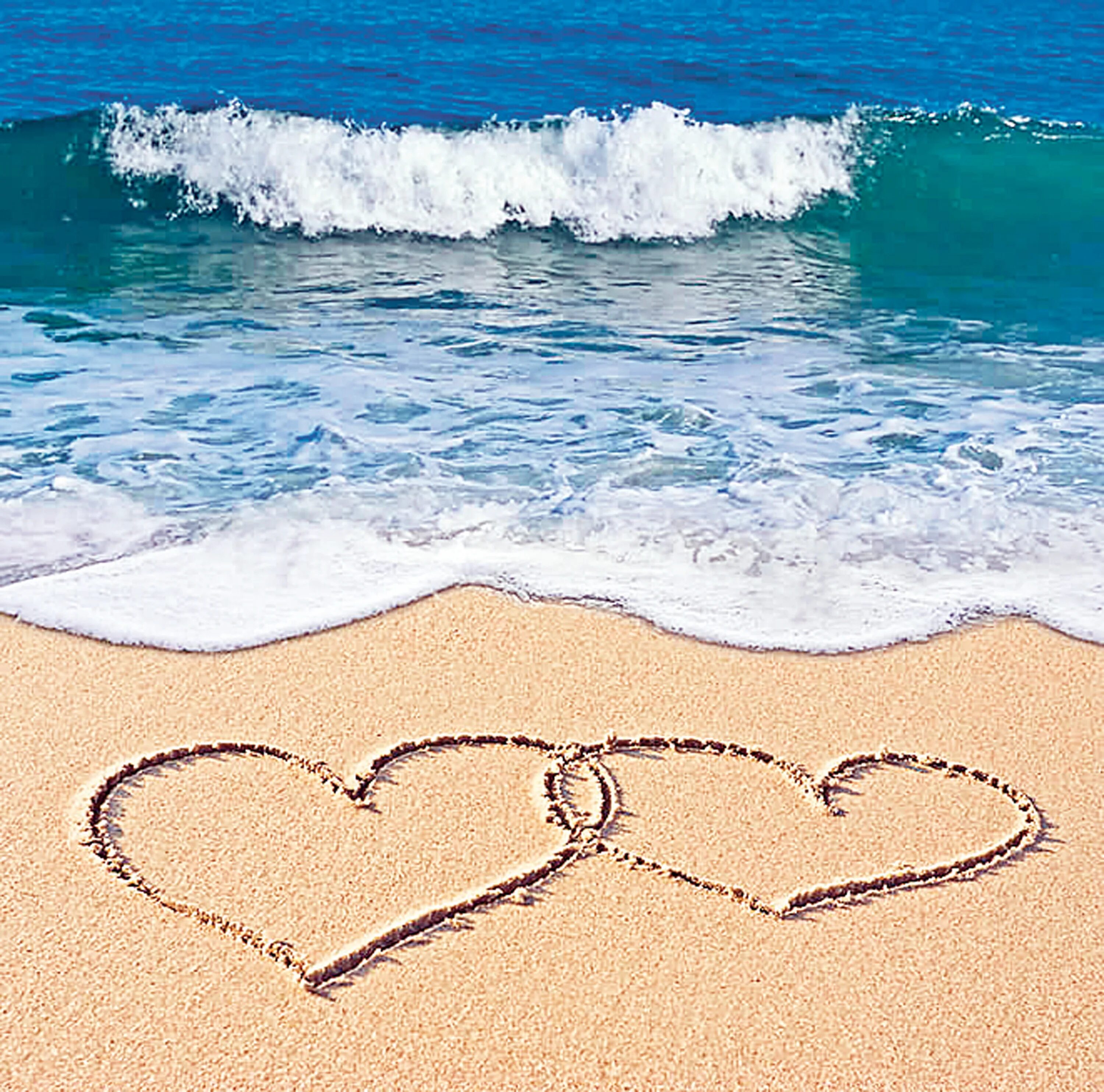 Лишь для тебя моря и океаны. Сердце на песке у моря. Надпись на песке. Надпись на песке на море. Я люблю море.