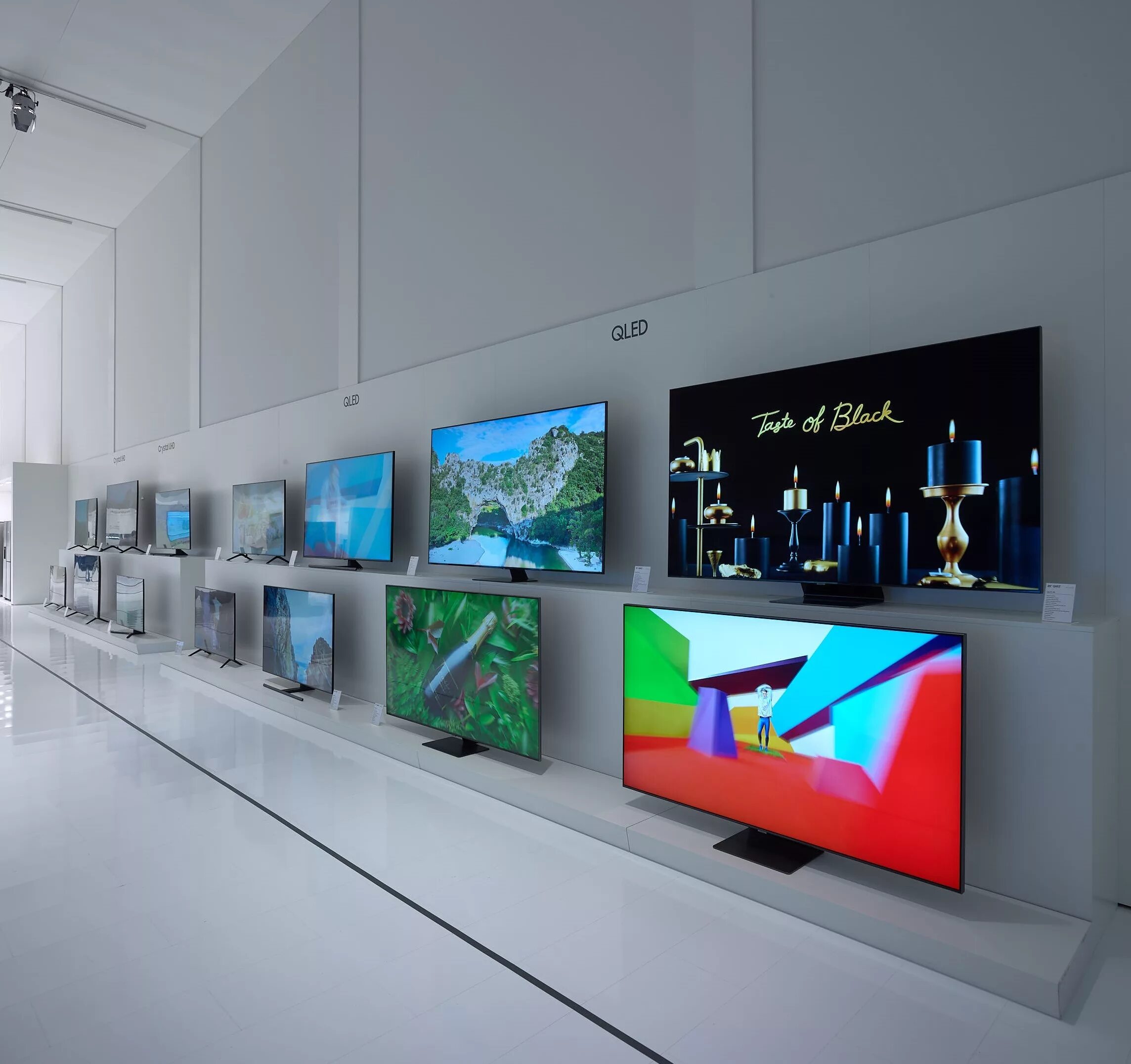 Самсунг смарт новый. Samsung QLED 8k 2020. Samsung Smart TV 2020. Телевизор Samsung Smart TV 2021. Samsung 8k телевизор v Yerevane.