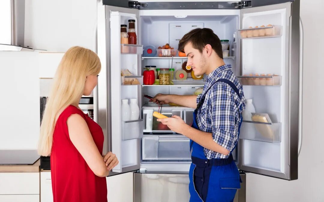 Холодильники. Бытовой техники холодильник. Мастер холодильников. Сломался холодильник. Сток холодильника