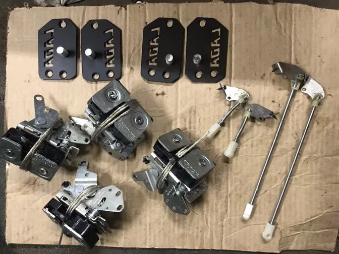 замок двери на классику. замок двери т-25. замок двери на классику. замок двери на классику. замки ваз 2109 на ваз 2107.