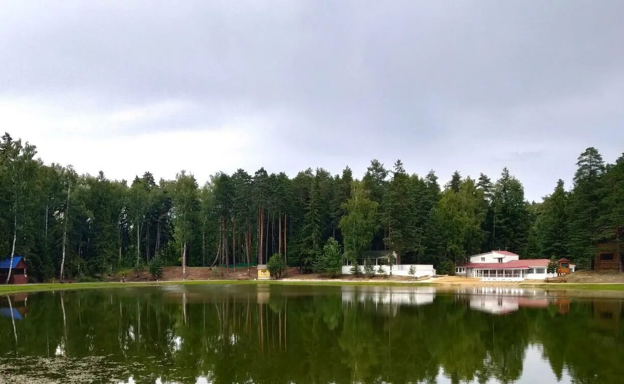 Озеро Покровское Одинцовский район. Парк-отель Покровское Одинцовский. База Покровское Одинцовский район. Отель Покровское Одинцовский район. Покровское озеро большое