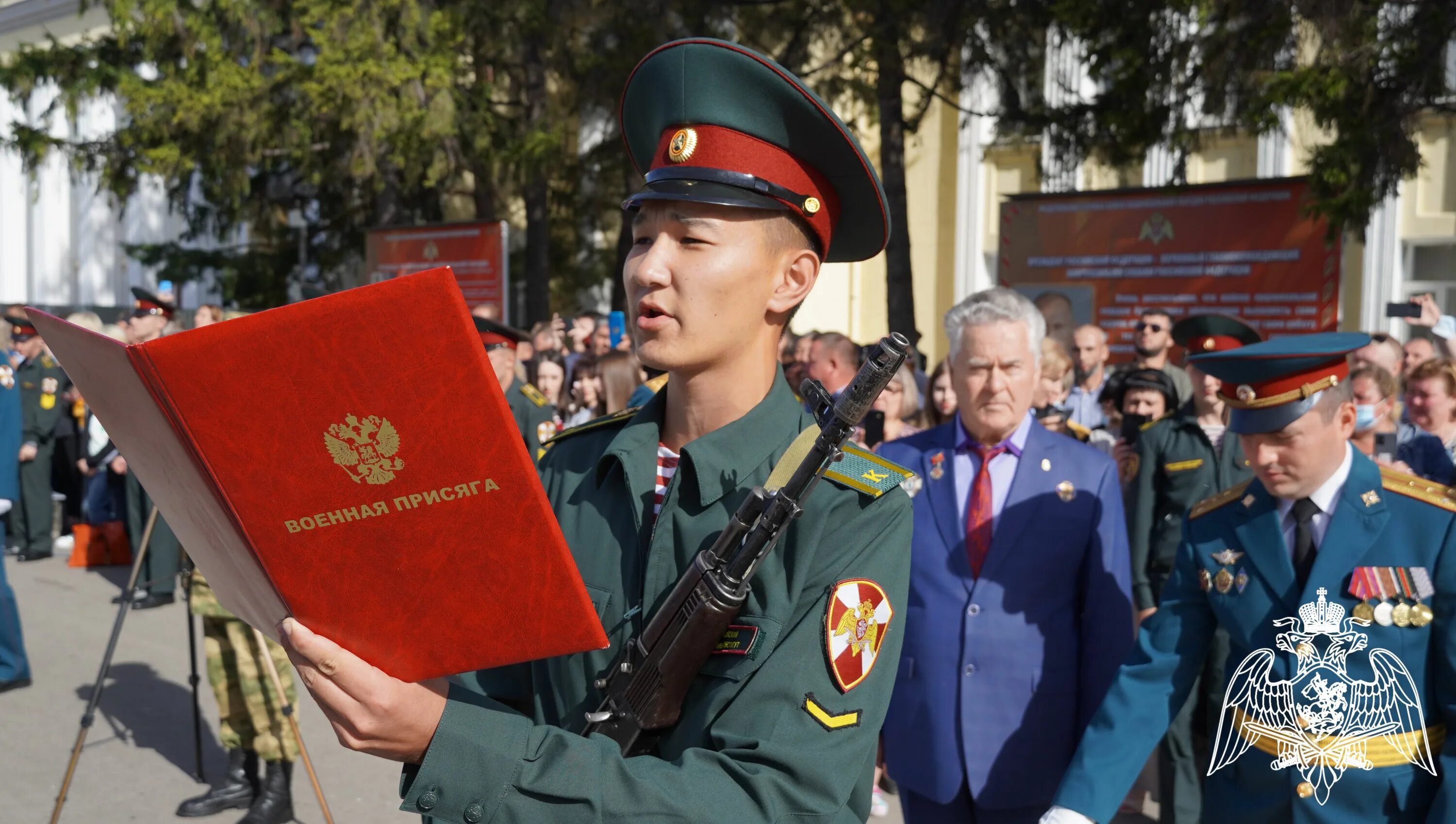 Курсанты росгвардии. Институт Саратовский военный институт войск национальной гвардии РФ. СВКИ войск национальной гвардии. Саратовский военный ордена Жукова Краснознаменный институт. Саратов военный институт Росгвардии.