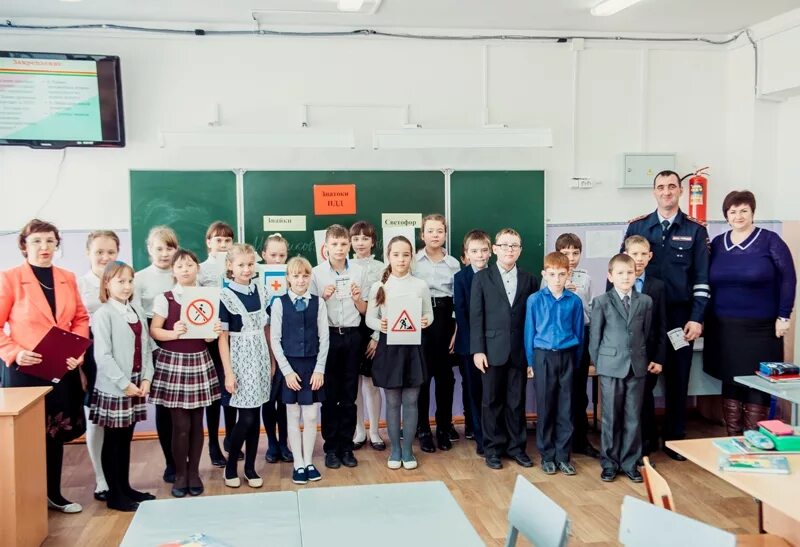 Учитель школы номер. Школа номер 3 фото учителей. Лицей города абдулино абдулино. 1904 школа марьино педагогический состав. Школа номер 3 фото учителей.