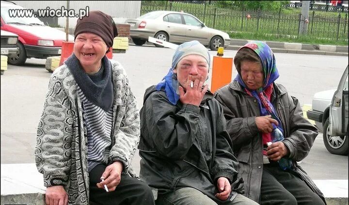 Рожай под кустом бомжиха сказала акушерка. Родила на теплотрассе в екатеринбурге. Рожай под кустом бомжиха сказала акушерка. Анекдот про рожающего мужика. Рожай под кустом бомжиха сказала акушерка.