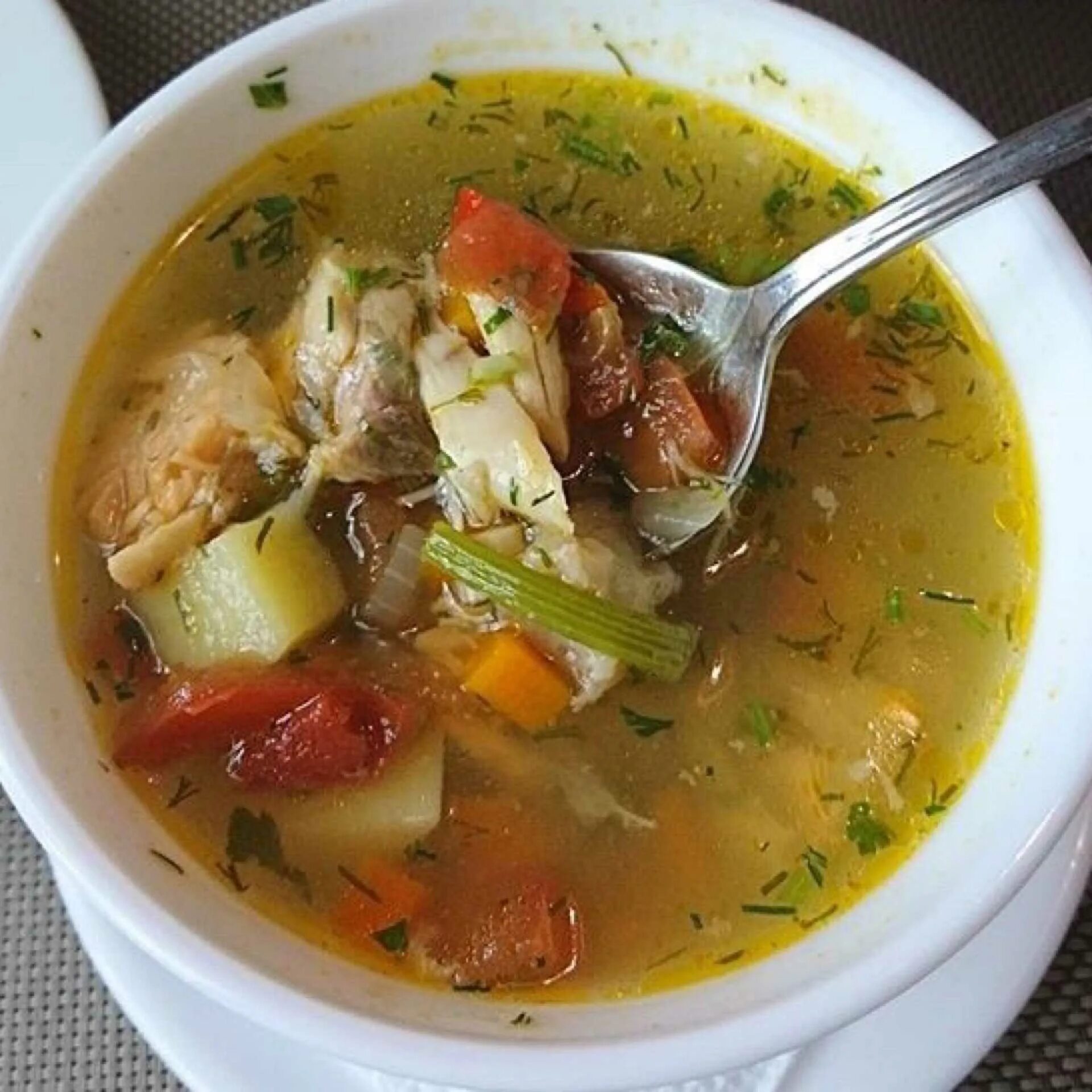 Какой вкусный суп. Диетический суп. Диетический суп с индейкой. Рыбный суп. Суп овощной диетический.