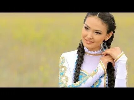 Жыныстық қатынастағы жалаңаш ерлер мен әйелдерді көрсетіңіз