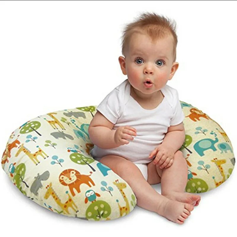 Какой купить подушка ребенок. Подушка Chicco Boppy хлопок. Подушка для кормления новорожденных Чико. Наволочка Chicco Boppy джунгли. Подушка для присаживания ребенка.