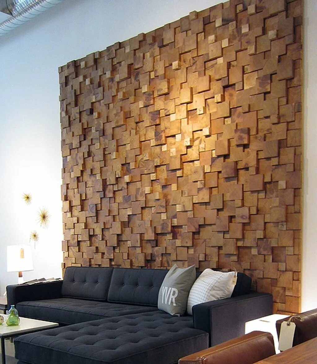 Оригинальная стена. Оригинальный декор стен. Панно из брусков дерева. Деревянное панно в интерьере. Декор из дерева на стену.