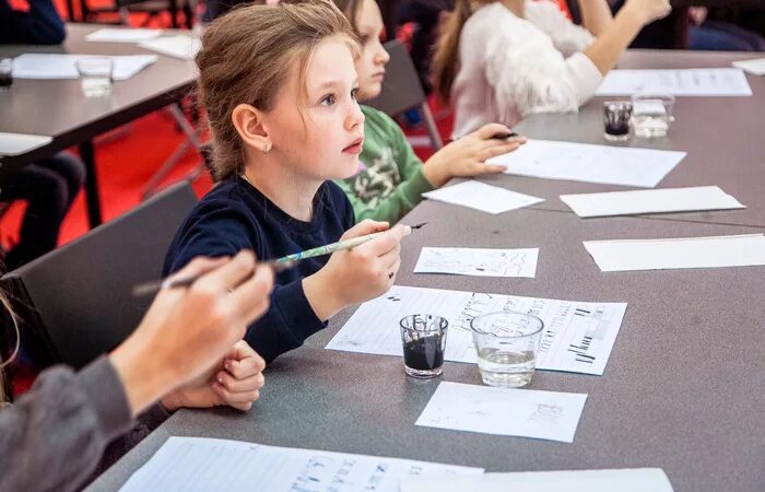 каллиграфия для детей. обучение каллиграфии детей. каллиграфия для детей. уроки каллиграфии для детей. каллиграфия для детей школьного возраста.