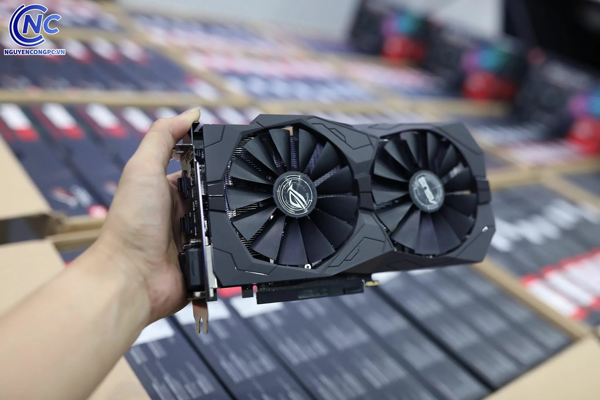 Radeon 570 gaming. ASUS ROG Strix rx570. RX 570 4gb Strix. ASUS RX 570 4gb. ASUS Strix RX 570 8gb.