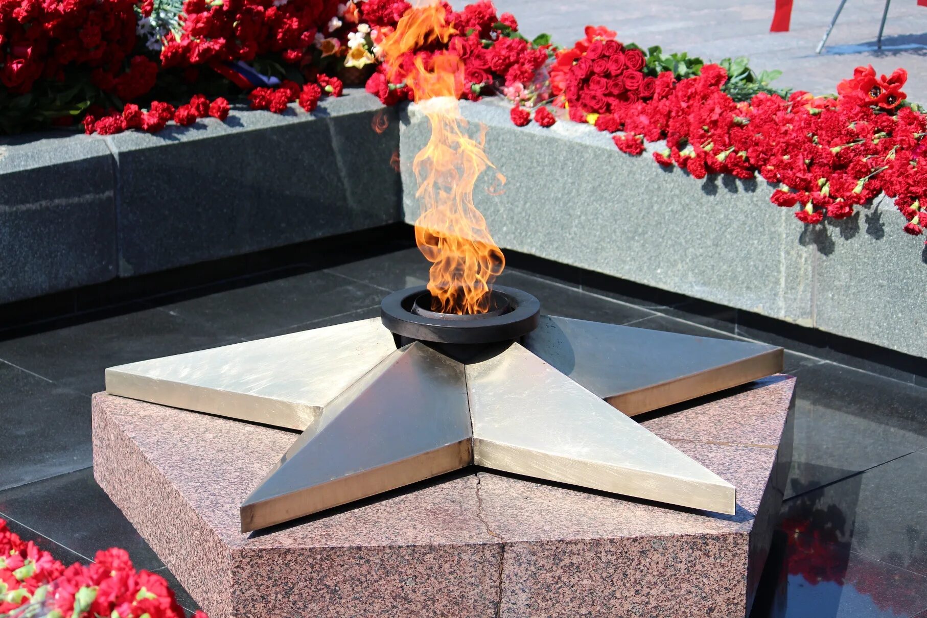 Великая отечественная война вечный огонь. Вечный огонь новые. Надым почетный караул вечный огонь. Великая отечественная война вечный огонь. Великая отечественная война вечный огонь.