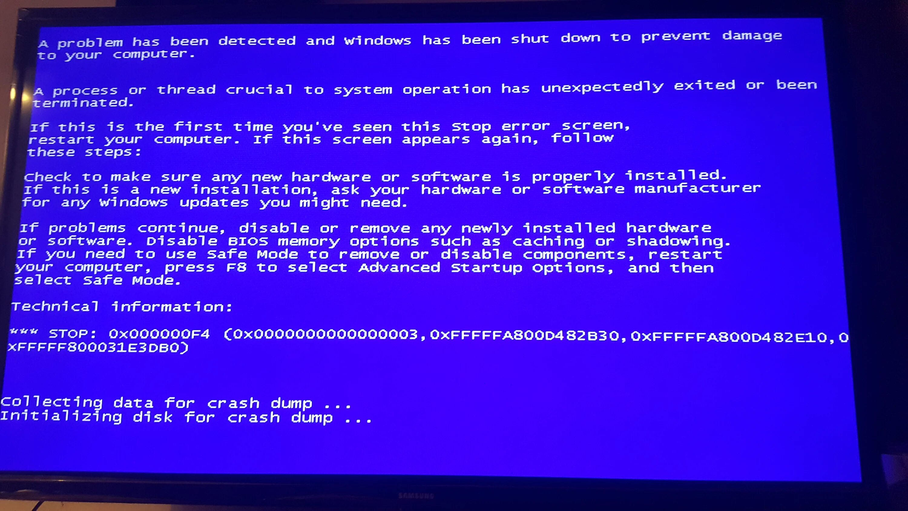 Синий экран. Ошибка 0x00000000. Код ошибки 0x0. Экран смерти.