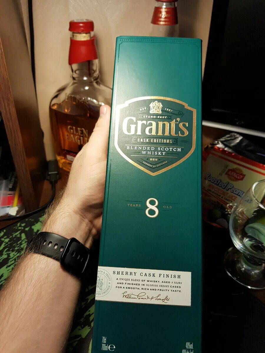 Грантс 8 лет 0.7. Виски Грантс 8 лет зеленый. Grants 8 лет зеленая упаковка. Грантс Шерри Каск 8 0.7 п/у. Grants 0.7 цена