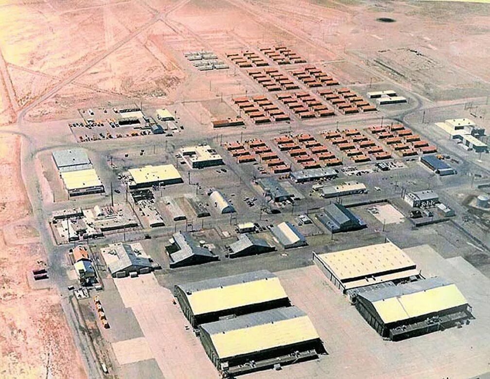 Фото зоны 51. Секретная база США зона 51. Зона 51 база ВВС США. Зона 51 Военная база США. Area 51 Nevada.