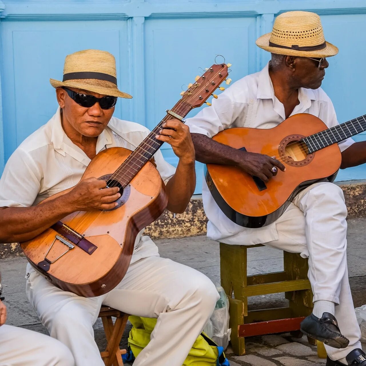 Красивый кубинец. Кубинец с гитарой. Куба люди. Куба любовь моя.
