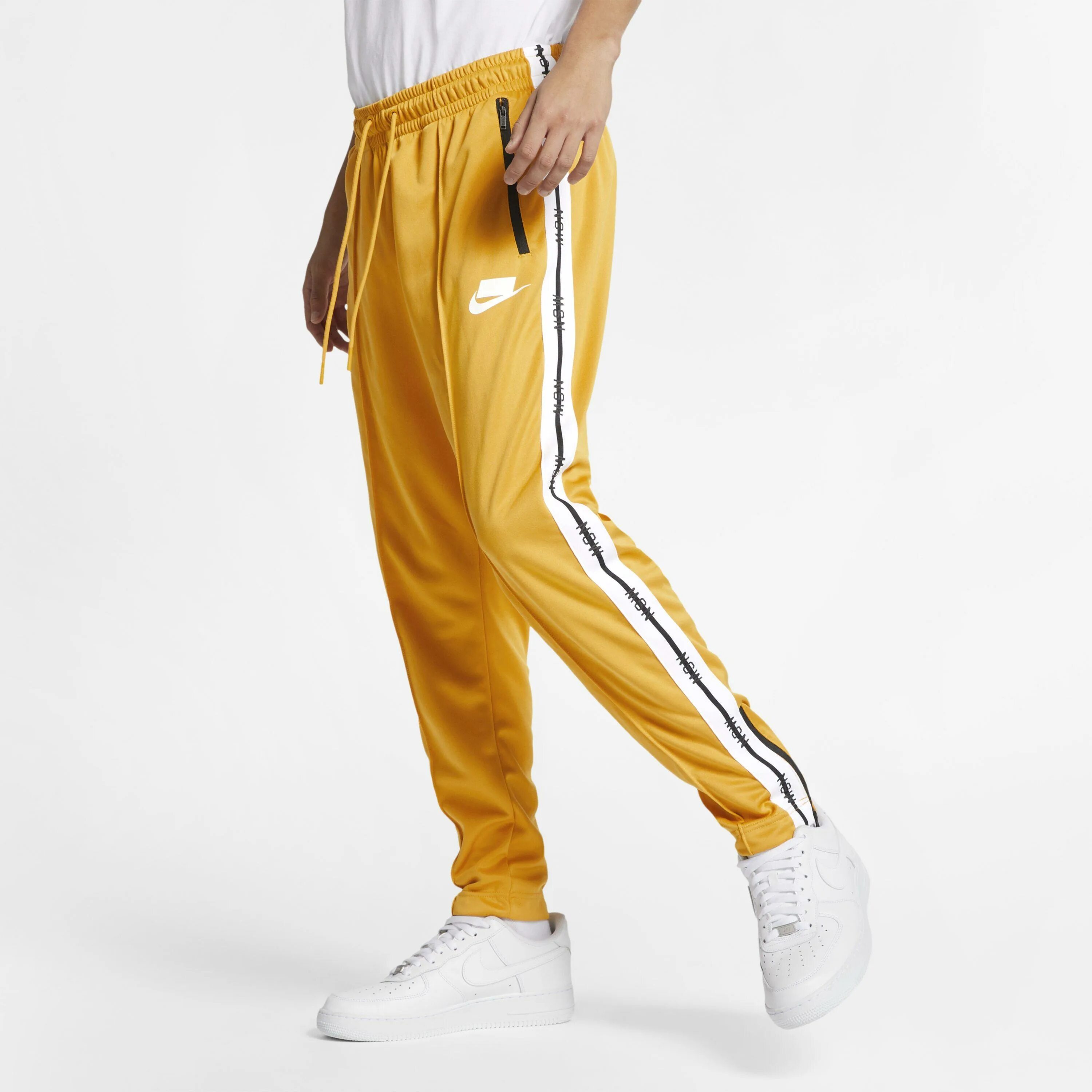 Мужские брюки Nike Sportswear track Pants. Желтые штаны найк. Nike Sportswear NSW Yellow. Nike Pants Yellow. Желтые штаны мужские