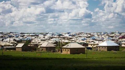 Менің анусымнан бірдеңе шығып жатыр.