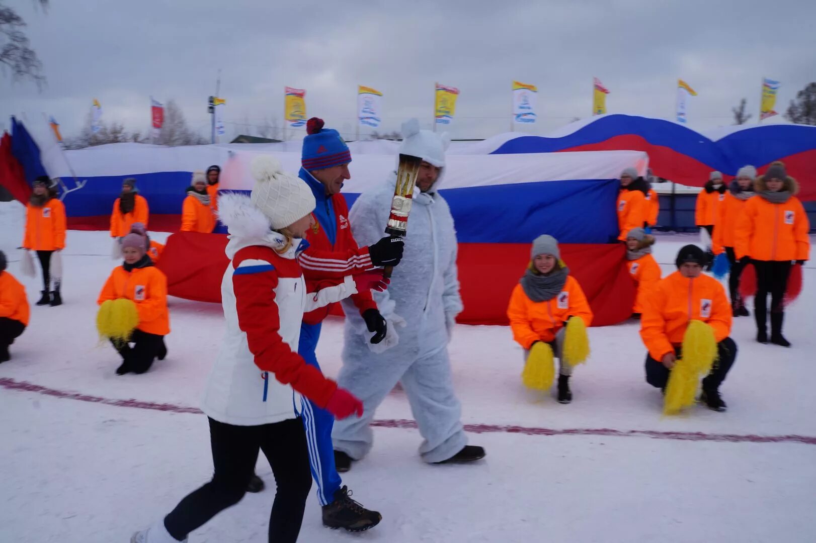 Массовые мероприятия в сочи. Организация спортивно-массовых мероприятий. Спортивно массовые мероприятия для детей зимой на улице. Спортивно массовые мероприятия в детском саду зимой. Съемка спортивно-массовых мероприятий.