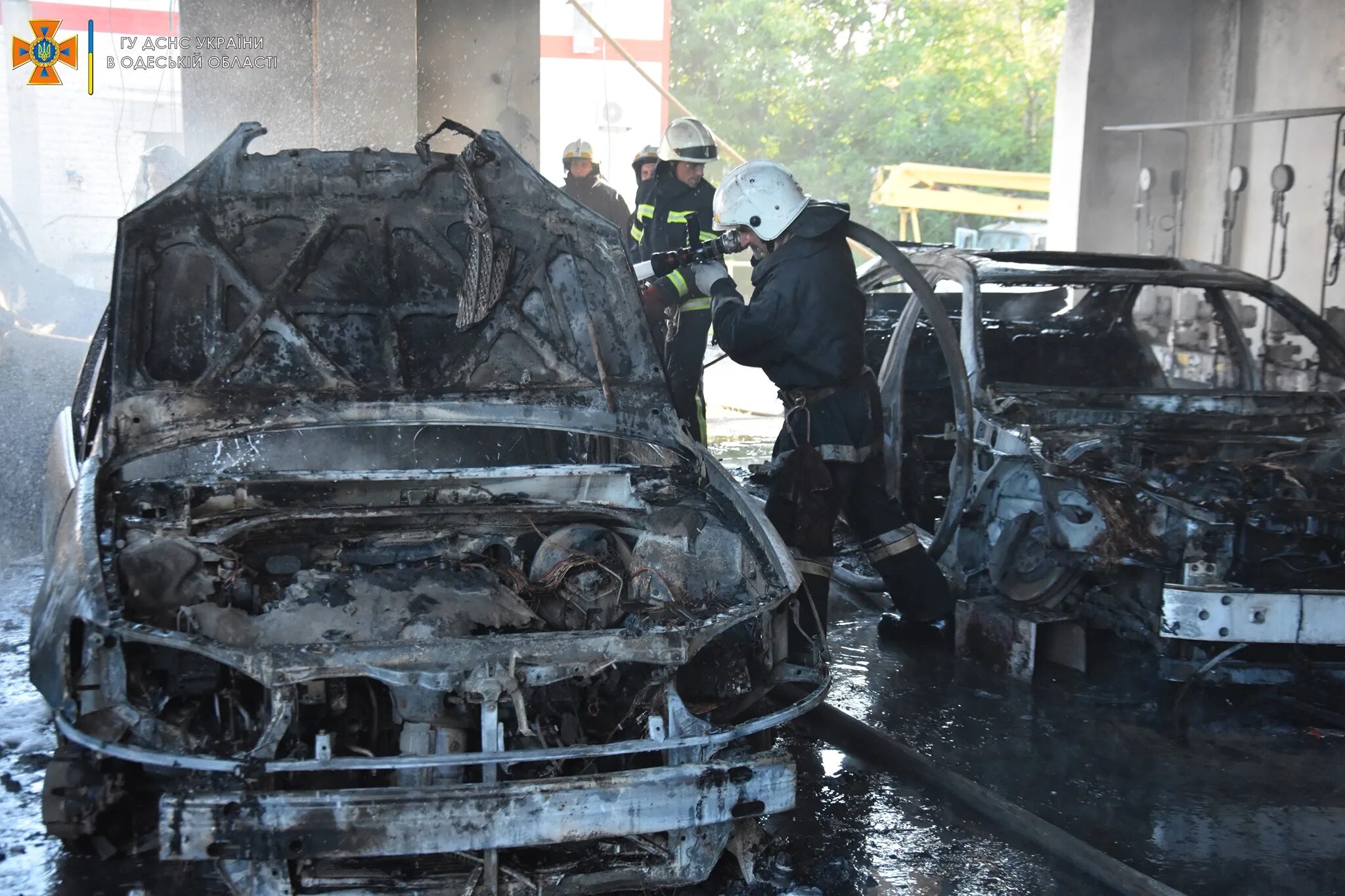 Сгорело 6 кг. Донецк сгорел автопарк.