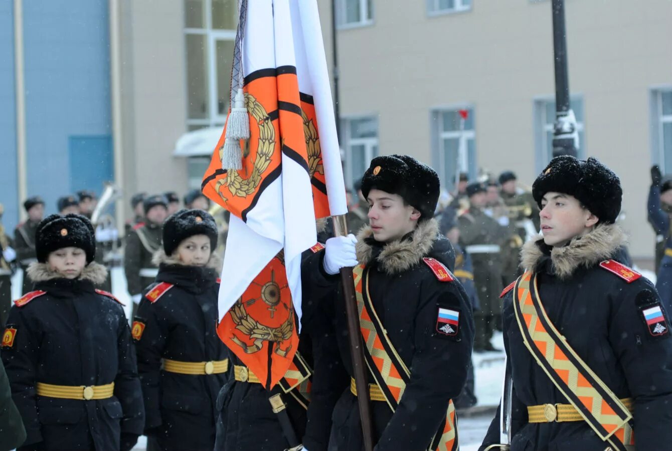 Сайт пермского суворовского. Пермское Суворовское училище. Пермское Суворовское военное училище (ПСВУ). Звёздный Пермский край Суворовское училище. Пермское Суворовское военное училище Знамя.