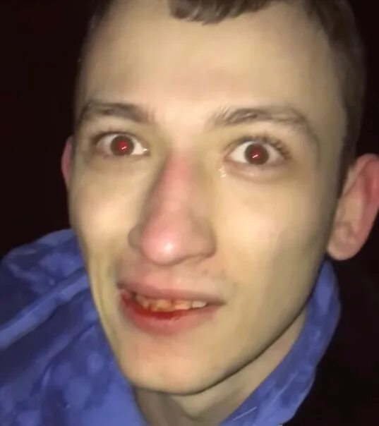 Женя белозеров. Pewdiepie 2022. Дед ютубер. Лицо кармана раст. Ютубер чизи.