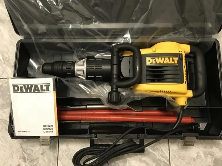 Отбойник авито. Отбойный молоток DEWALT 25899. DEWALT отбойный молоток d 25899 к. D25899k. DEWALT d25899k ЗИП.