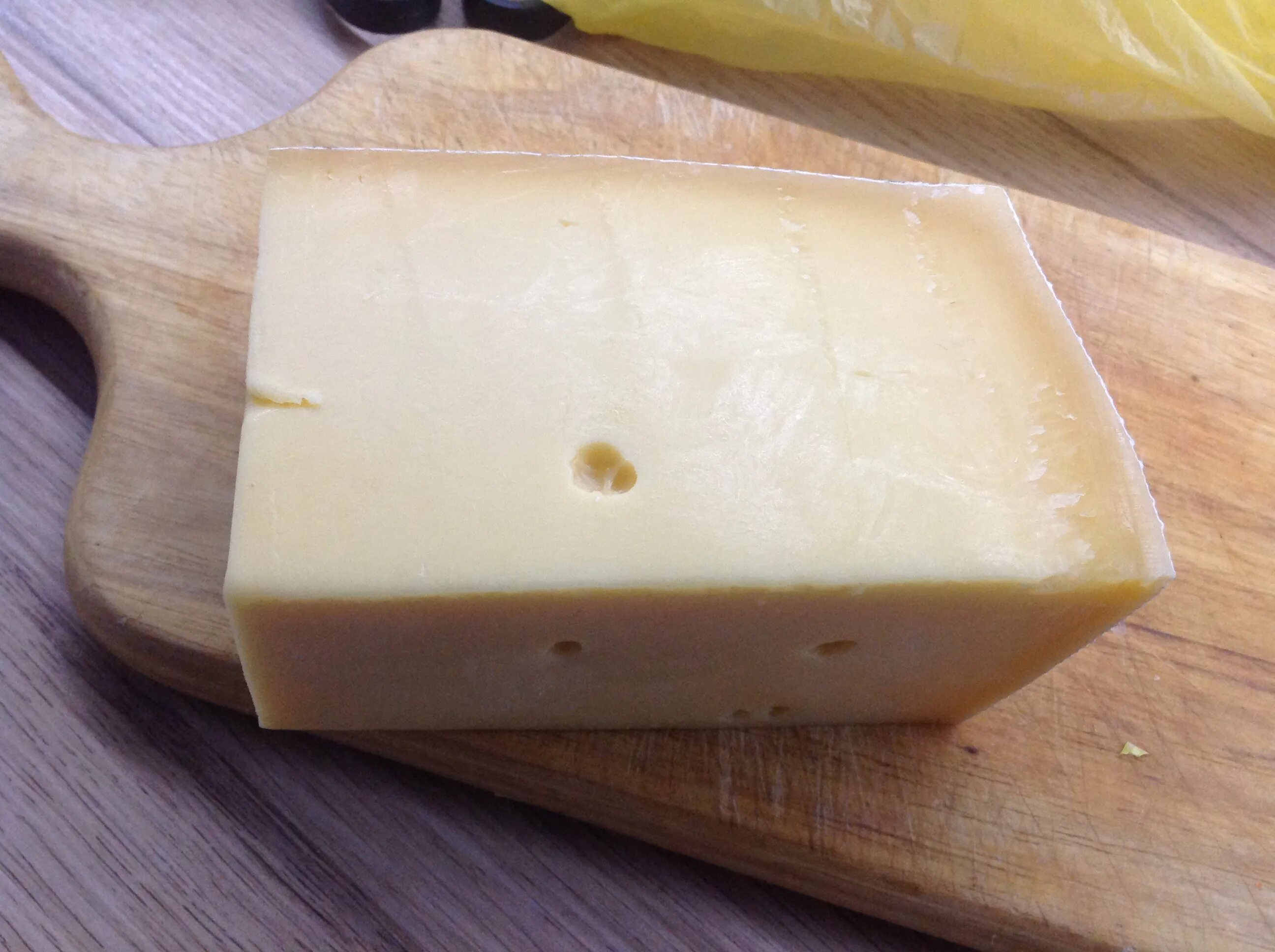 Сыр да масло магазин ассортимент. Сыры плавленые пастообразные. Белорусский сыр да масло. Сырная долина. Сыр да масло работа.