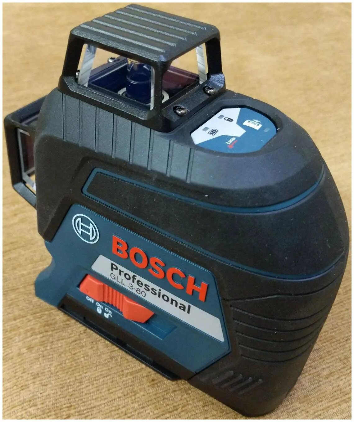 Bosch GLL 3-80 professional. Лазерный уровень Bosch GLL 3. Лазер бош GLL 3-80. Лазерный нивелир Bosch GLL 3-80 C professional 0.601.063.r00.