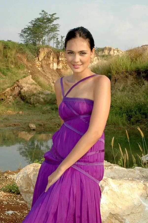 Luna Maya. Луна ГИЗАТУЛЛАЕВНА. Gambar Bugil Luna Maya. ITIL Luna Maya. Lunamaya