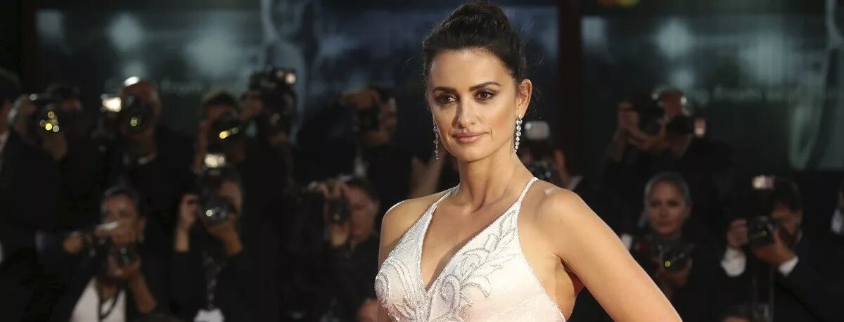Пенелопа крус. Пенелопа крус оскар 2022. Penepolopa cruz. Пенелопа крус актриса. Пенелопа крус.