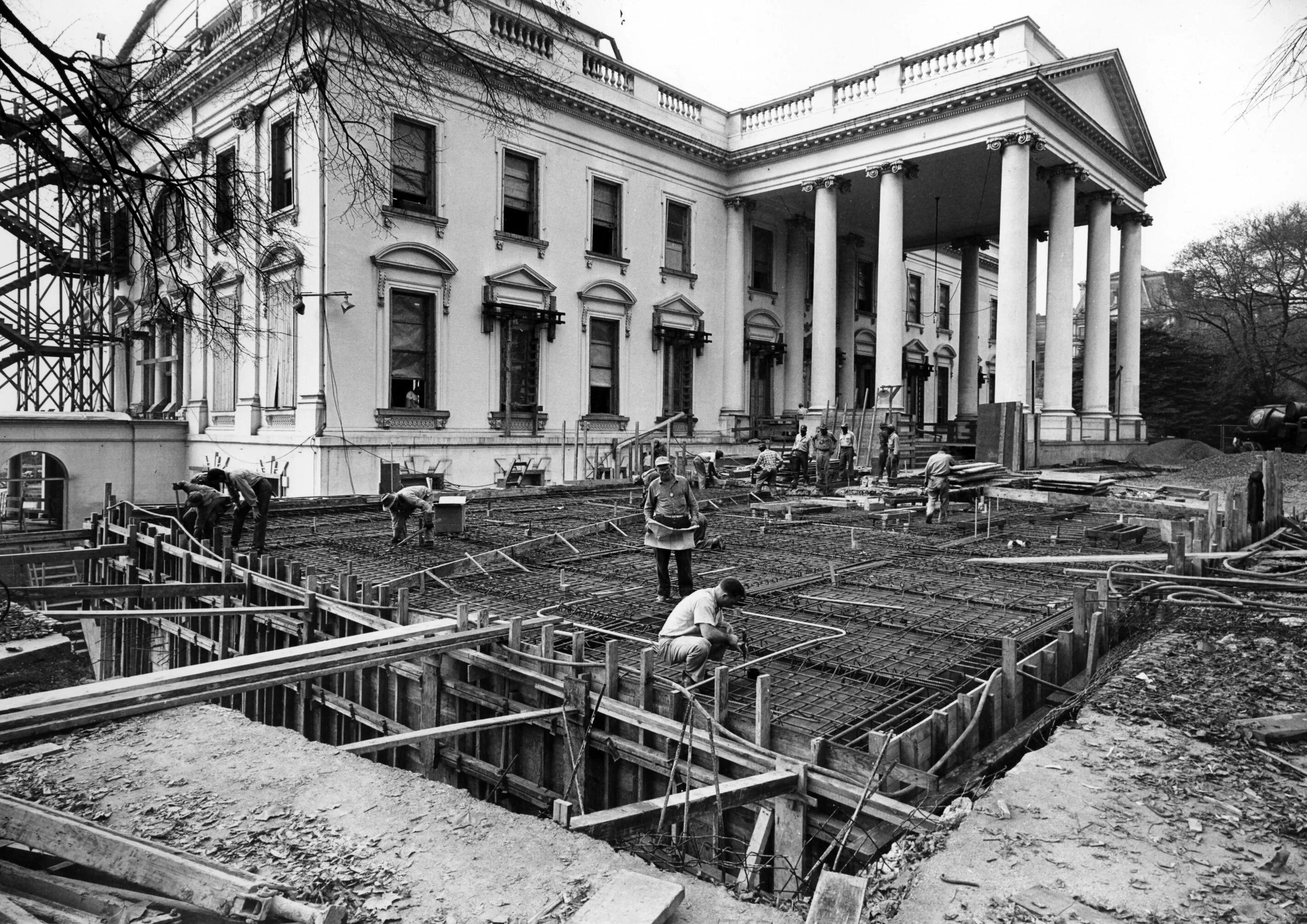 Постройки начала 20 века. Белый дом США 19 век. Белый дом Вашингтон 1792. Белый дом Вашингтон в 1800. Белый дом реконструкция 1948.