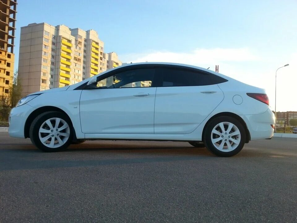 Hyundai Solaris 1.6 бензиновый 2012 на DRIVE2