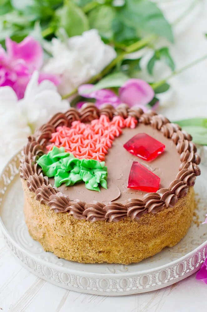 Киевский порт. Торт mirel киевский. Как выглядит киевский торт. Киевский торт с безе. Как выглядит киевский торт.