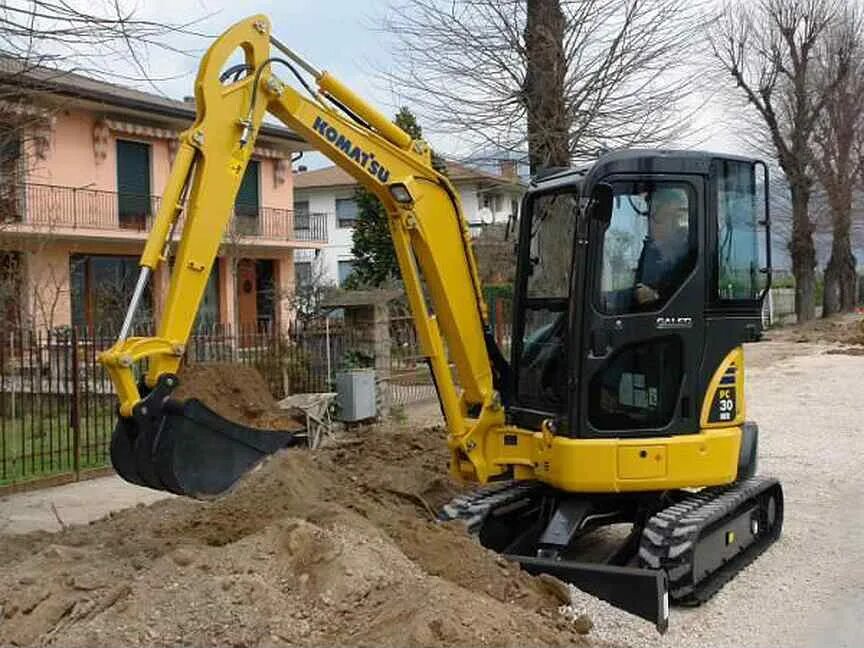 Аренда мини экскаватора пмк 1 rusavtokrans ru. Экскаватор pc30mr Komatsu. Мини–экскаватор гусеничный Komatsu pc30. Komatsu pc30-7. Komatsu pc30mr 3.