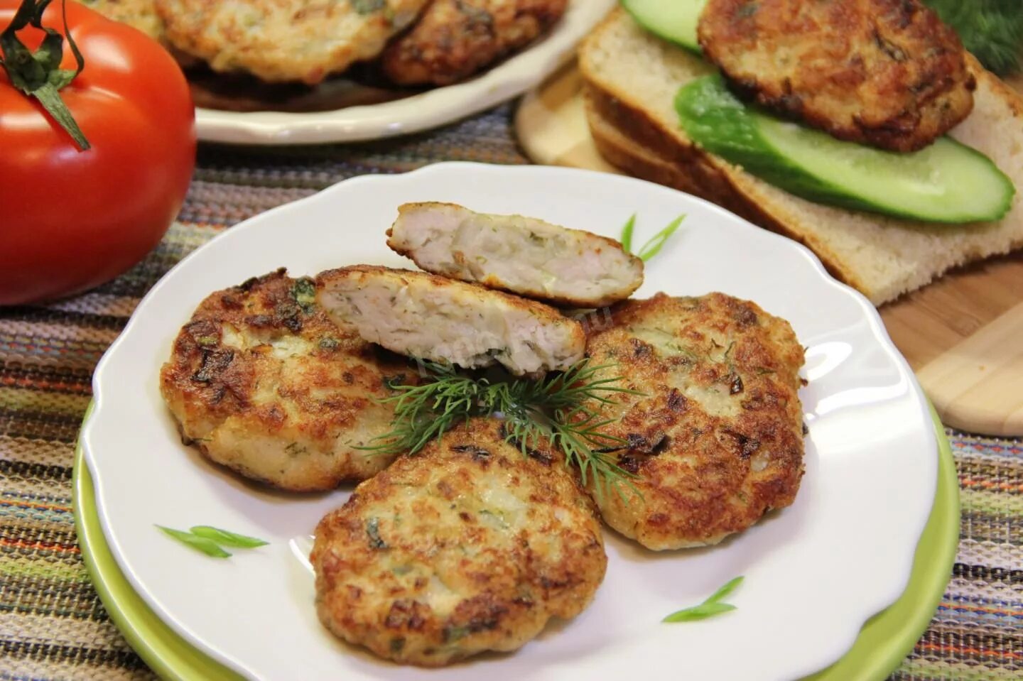 Рецепт котлет из рубленного мяса. Рубленые куриные котлетки из индейки. котлеты из куриного филе. рубленные котлеты. котлеты из рубленого мяса.
