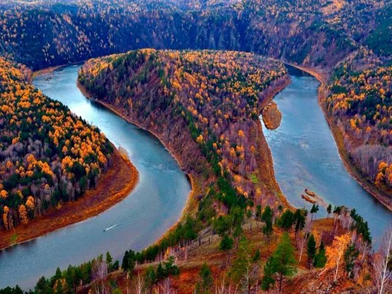 The country many rivers. Река Енисей Красноярск. Река Енисей на Енисей. Реки Сибири Енисей. Красивая река Енисей.