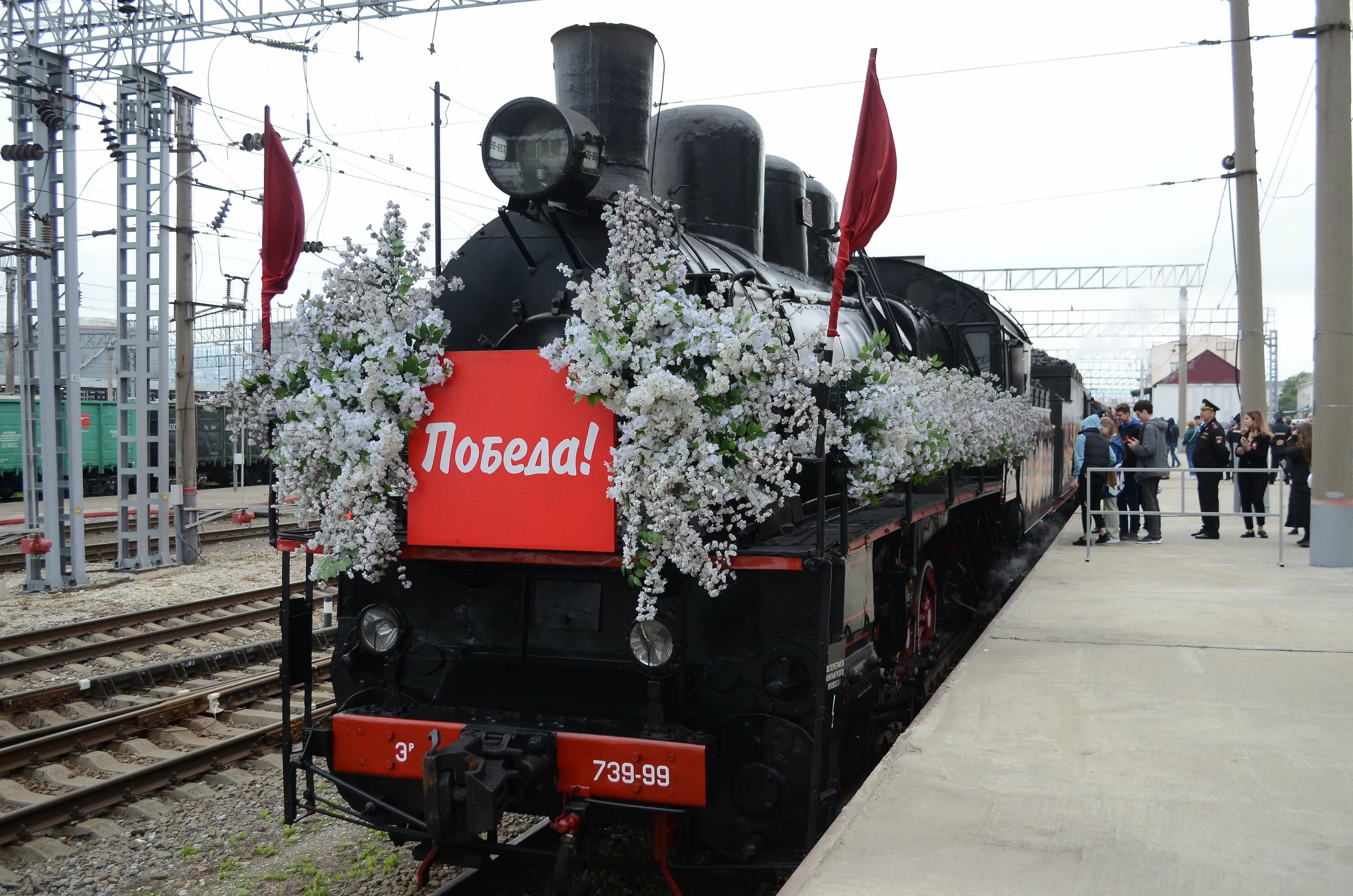 Приедет поезд победы. Ретро поезд Победы 2023. Поезд Победы Ленинградская область. Прибытие поезд Победы Обливская 2023. Поезд Победы Старая Русса 2024.