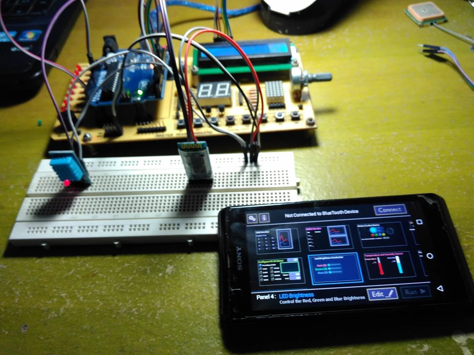 Мониторинг ардуино. Lcd monitor arduino. мониторинг температуры arduino. прозрачный экран arduino. при подключении dht резистор.